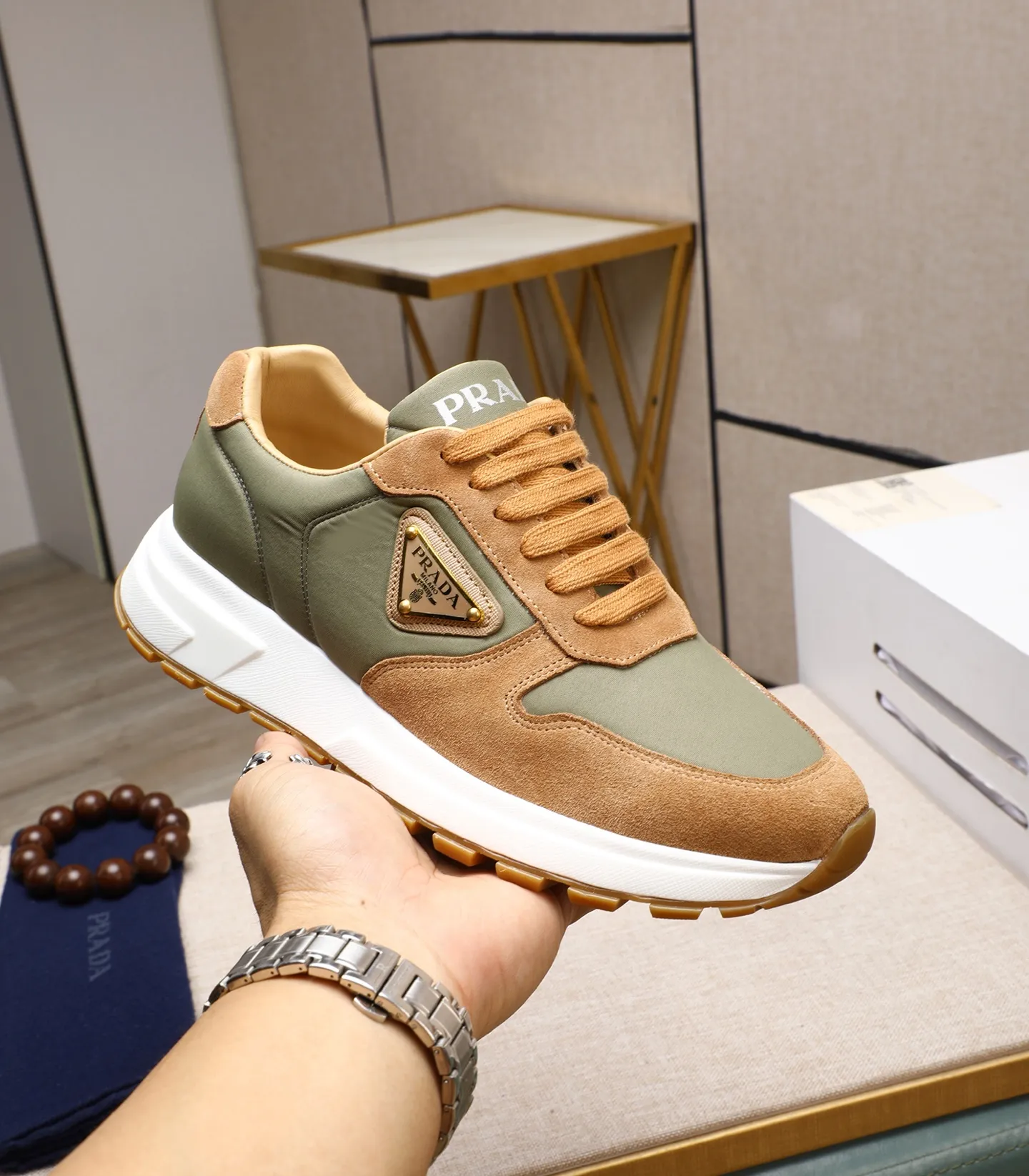 Men's shoes💰460🌹🌹[PRADA—Prada] latest model🙈original replica! 👟👟👟Available here. The workmanship is top-notch. The upper is made from Italy. 🇮🇹Imported first-layer cowhide. ❗️Breathable genuine leather lining @Suitable for travel. The original version has an enlarged engraved sole, making it suitable for all kinds of travels, showing low-key luxury. Let quality speak for itself. Color: Size: 38-44